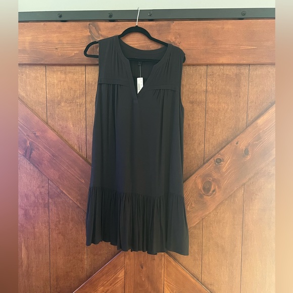 J. Crew Ruffle-Hem Shift Dress Black J1603 Medium - NEW - Picture 3 of 4